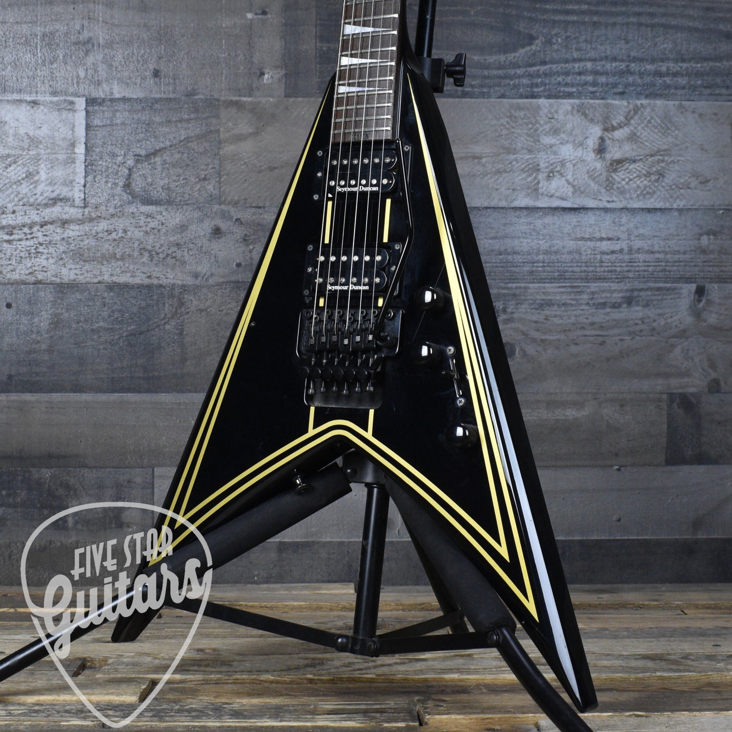 Pre-Owned Jackson King V KV5FR with Molded V Hard Shell Case