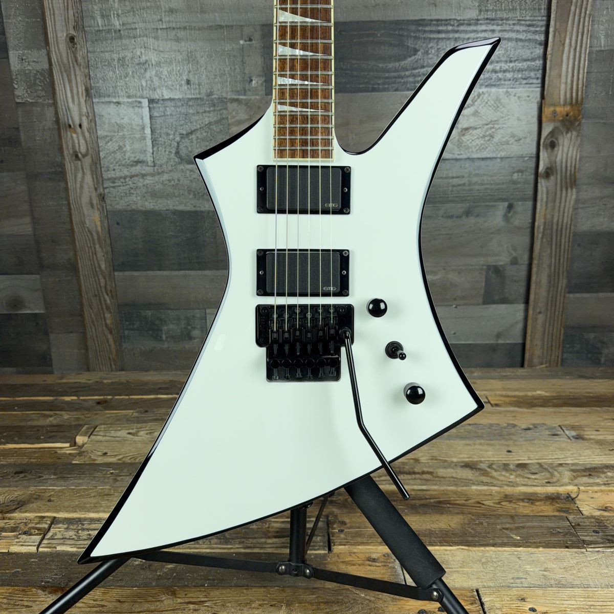Pre-Owned Jackson X Series Kelly KEXMG - White with Black Bevels with Hard Shell Case