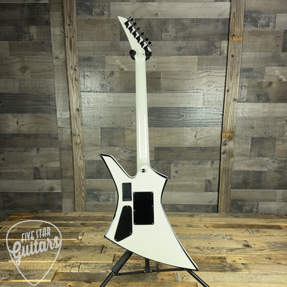 Pre-Owned Jackson X Series Kelly KEXMG - White with Black Bevels with Hard Shell Case