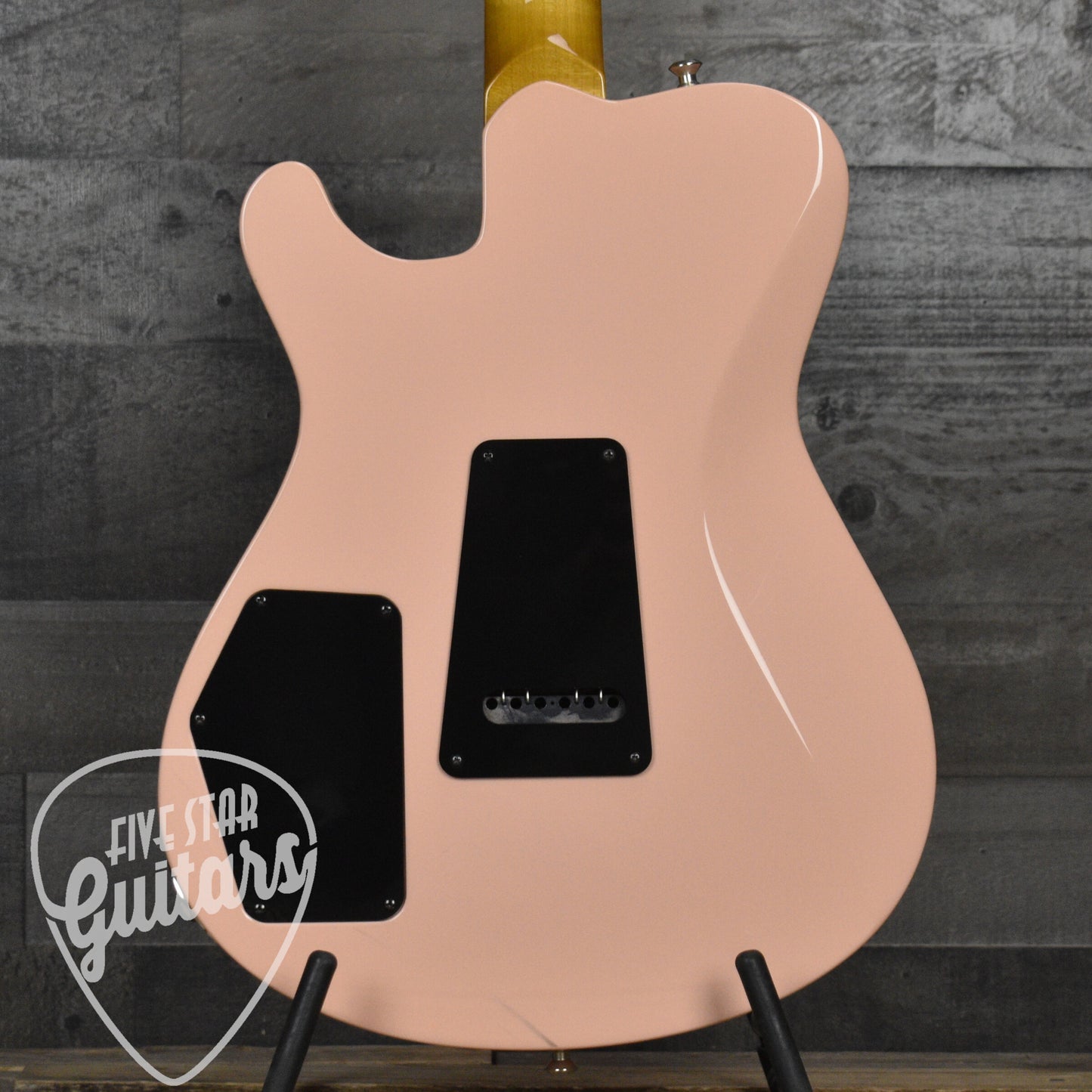 Pre-Owned Knaggs Choptank "T" Trem - Shell Pink with Hard Shell Case
