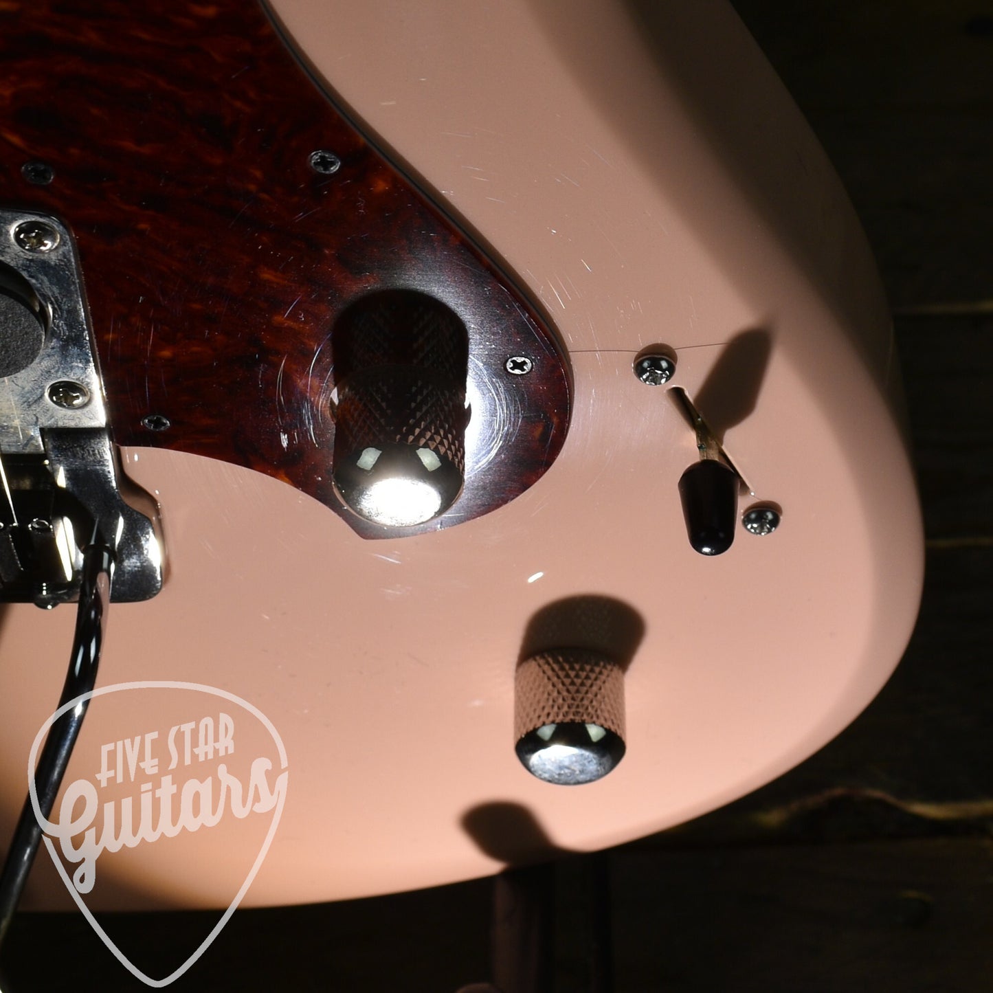 Pre-Owned Knaggs Choptank "T" Trem - Shell Pink with Hard Shell Case