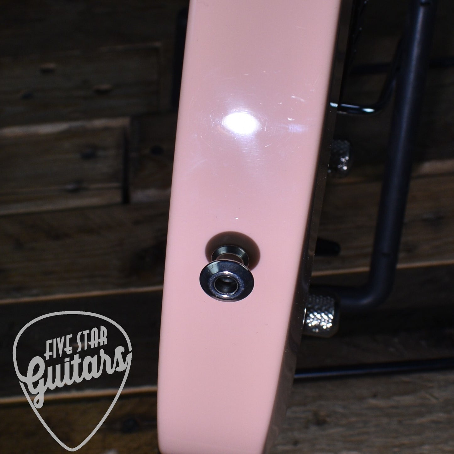 Pre-Owned Knaggs Choptank "T" Trem - Shell Pink with Hard Shell Case