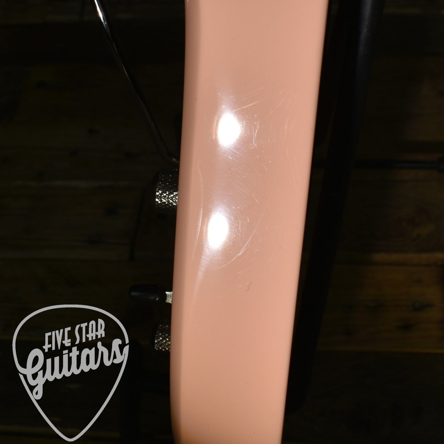 Pre-Owned Knaggs Choptank "T" Trem - Shell Pink with Hard Shell Case