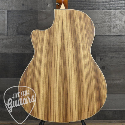 Pre-Owned Larrivee LV-03Z Zebrawood with Hard Shell Case