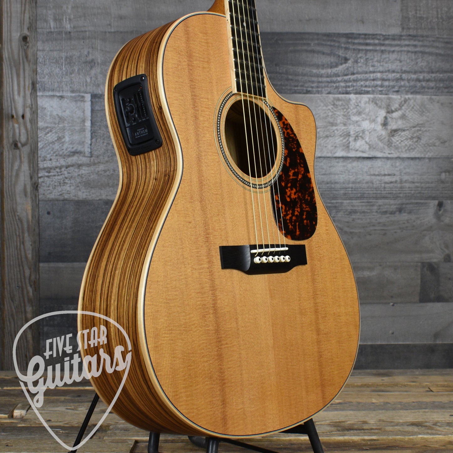Pre-Owned Larrivee LV-03Z Zebrawood with Hard Shell Case