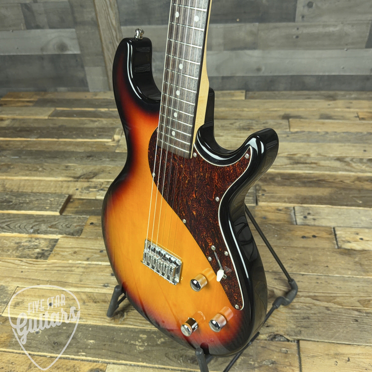 Pre-Owned Line 6 Variax 500 - Sunburst with Gigbag