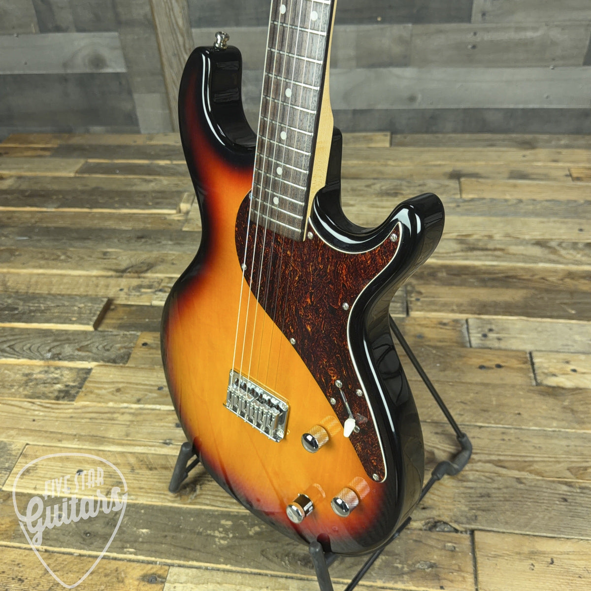 Pre-Owned Line 6 Variax 500 - Sunburst with Gigbag