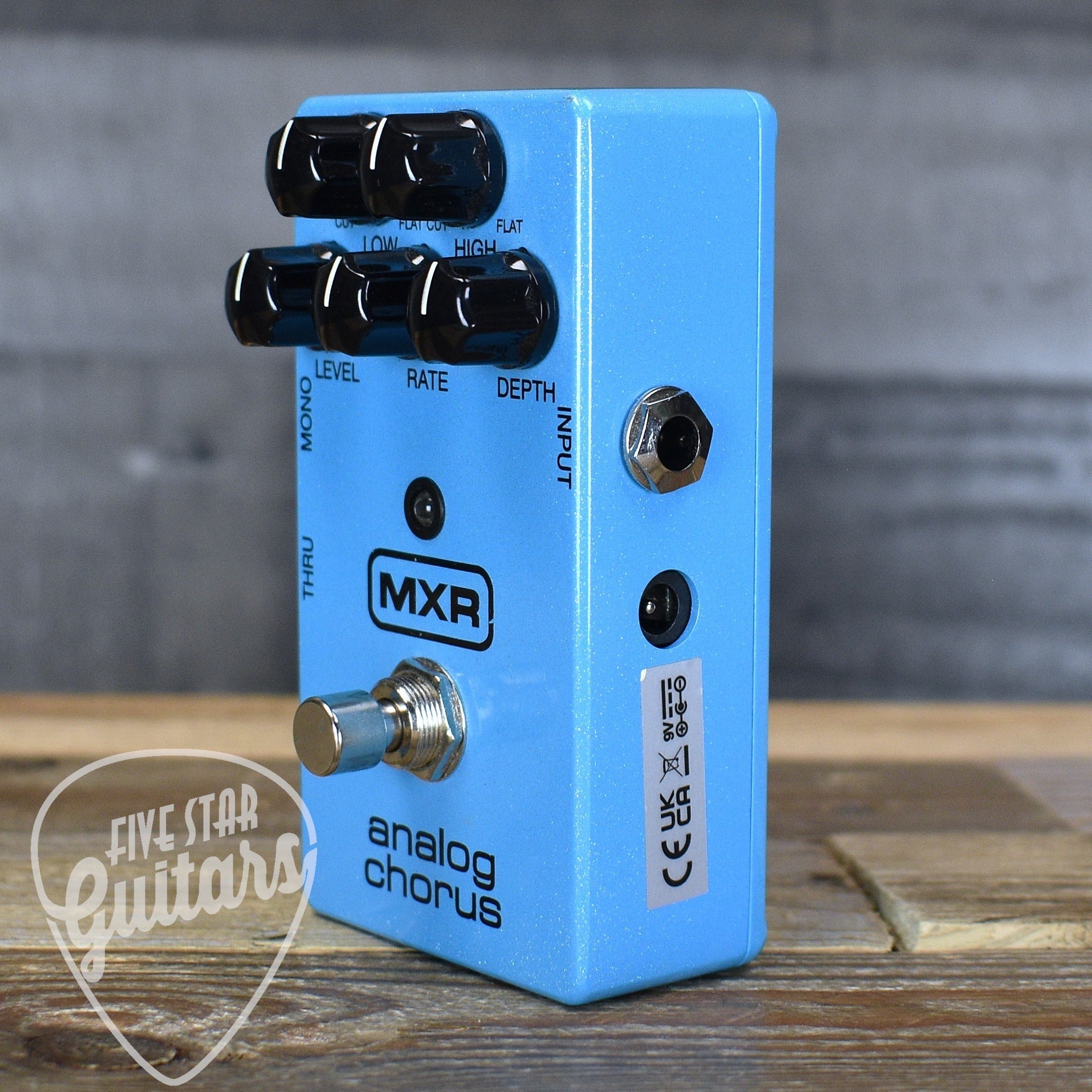 Pre-Owned MXR Analog Chorus – Five Star Guitars