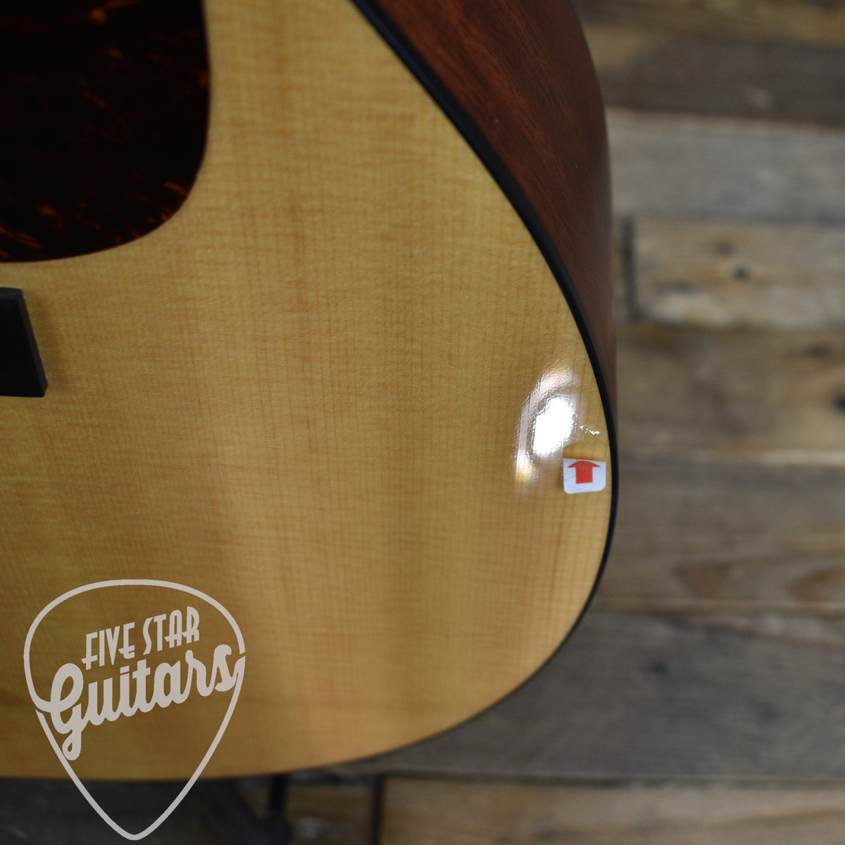 Pre-Owned Martin 000-16GT - Natural with Hardshell Case