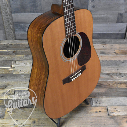Pre-Owned Martin D-1R Acoustic Guitar with Gig Bag