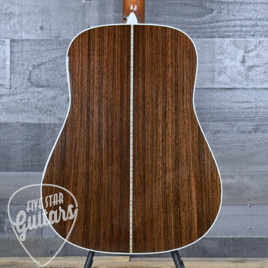Pre-Owned Martin D-28 with Hard Shell Case