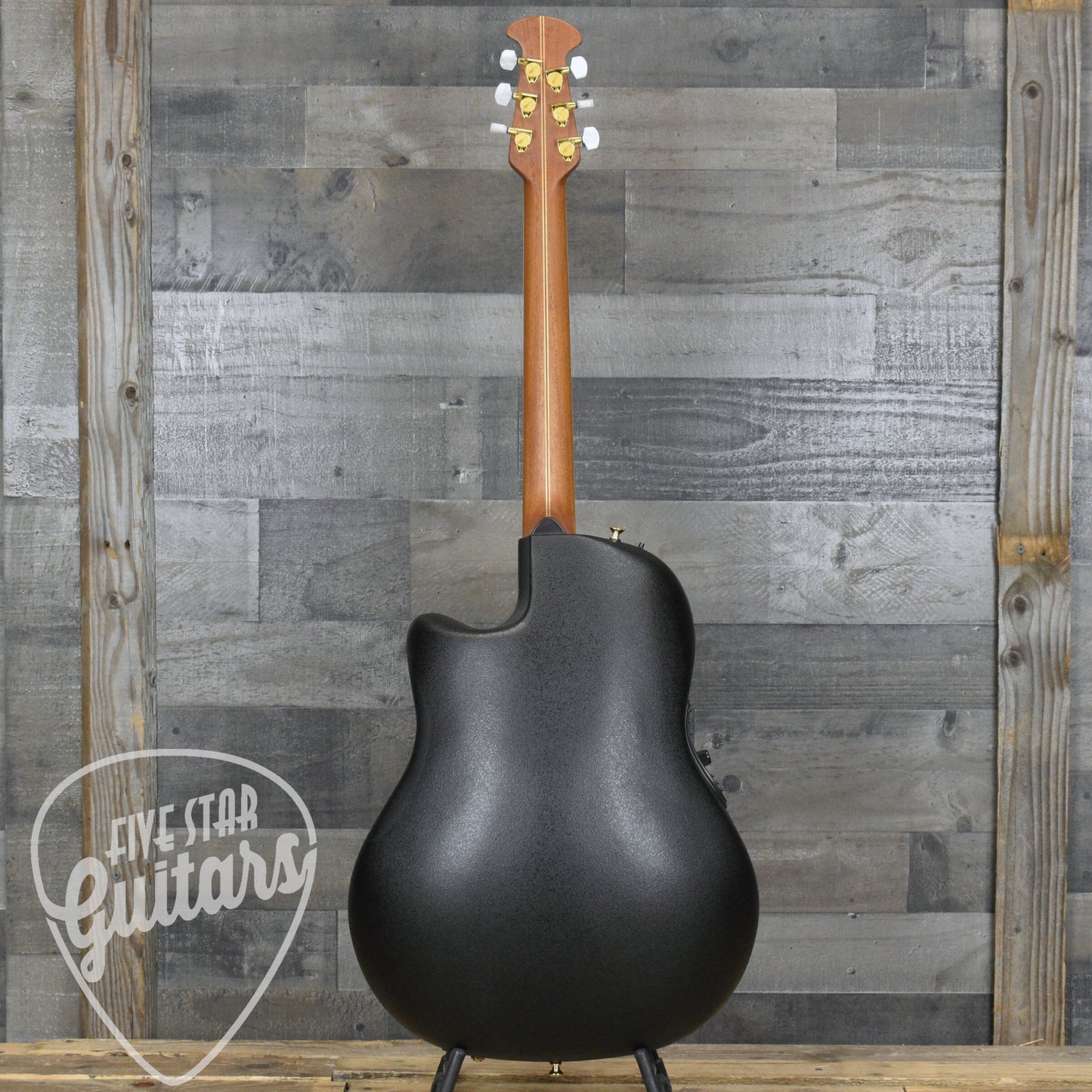 Pre-Owned Ovation 1769 ADII Al DiMeola - Black with Hard Shell Case