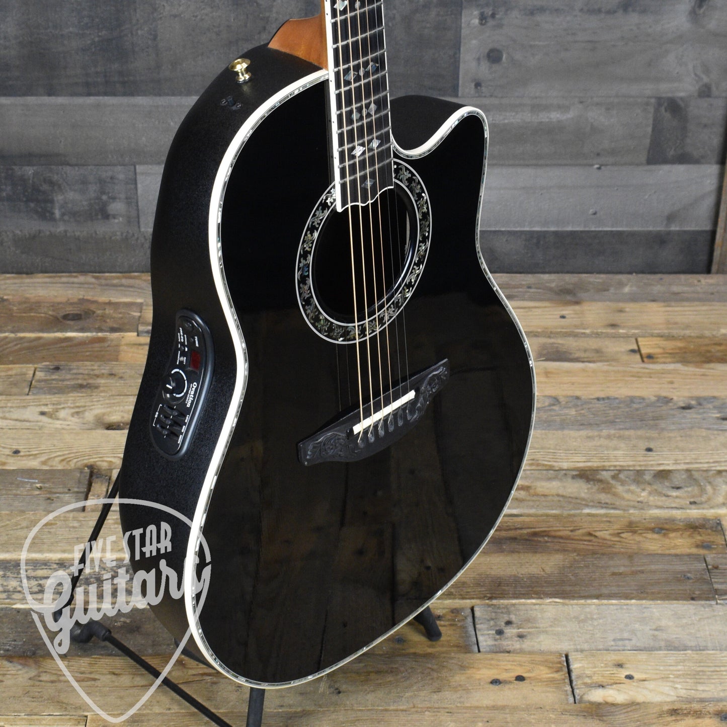 Pre-Owned Ovation 1769 ADII Al DiMeola - Black with Hard Shell Case