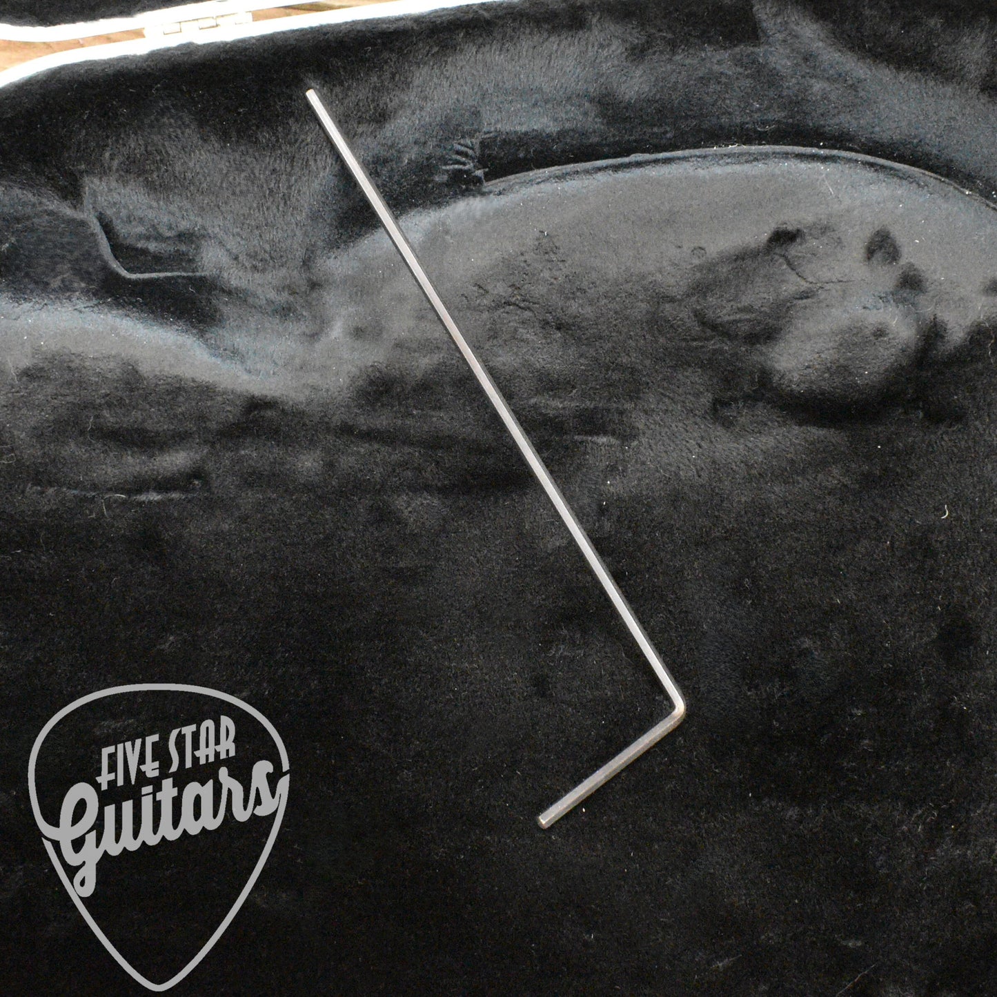 Pre-Owned Ovation 1769 ADII Al DiMeola - Black with Hard Shell Case