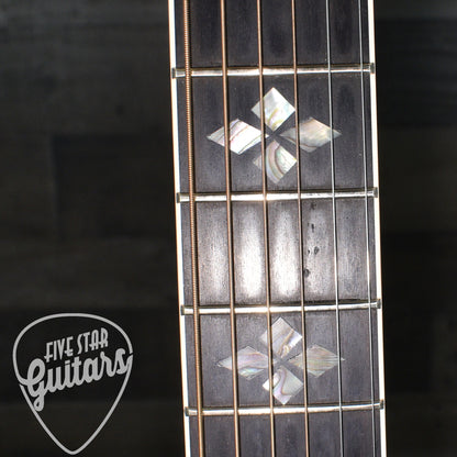 Pre-Owned Ovation 1769 ADII Al DiMeola - Black with Hard Shell Case