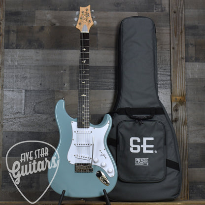 Pre-Owned PRS SE Silver Sky - Stone Blue with Gigbag