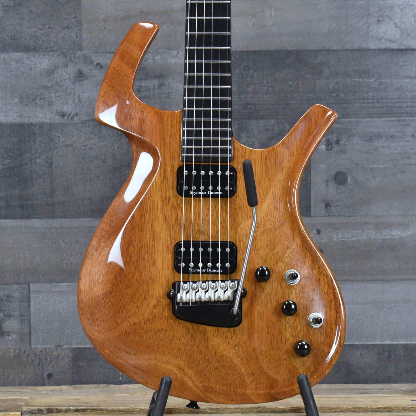 Pre-Owned Parker Fly Mojo- Natural Mahogany with Hardshell Case