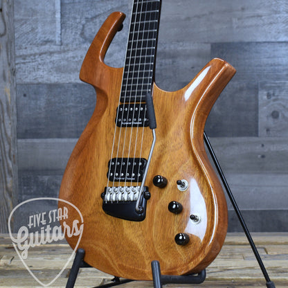 Pre-Owned Parker Fly Mojo- Natural Mahogany with Hardshell Case