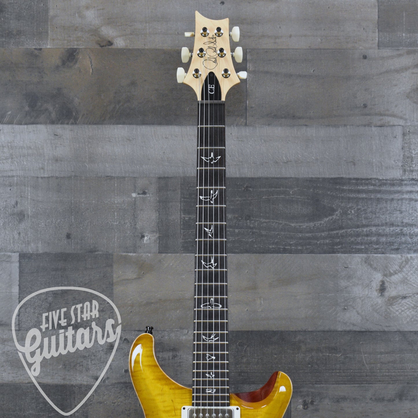 Pre-Owned Paul Reed Smith CE-22 Limited Edition - McCarty Sunburst with Hardshell Case