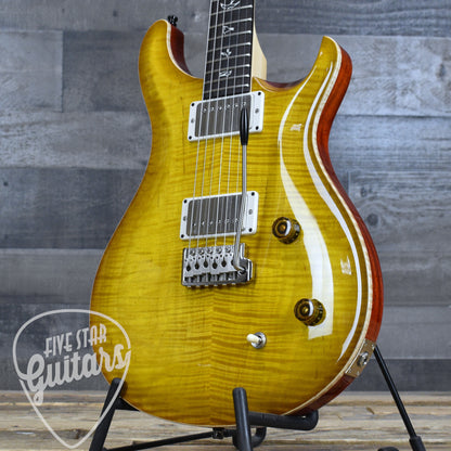 Pre-Owned Paul Reed Smith CE-22 Limited Edition - McCarty Sunburst with Hardshell Case