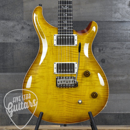 Pre-Owned Paul Reed Smith CE-22 Limited Edition - McCarty Sunburst with Hardshell Case