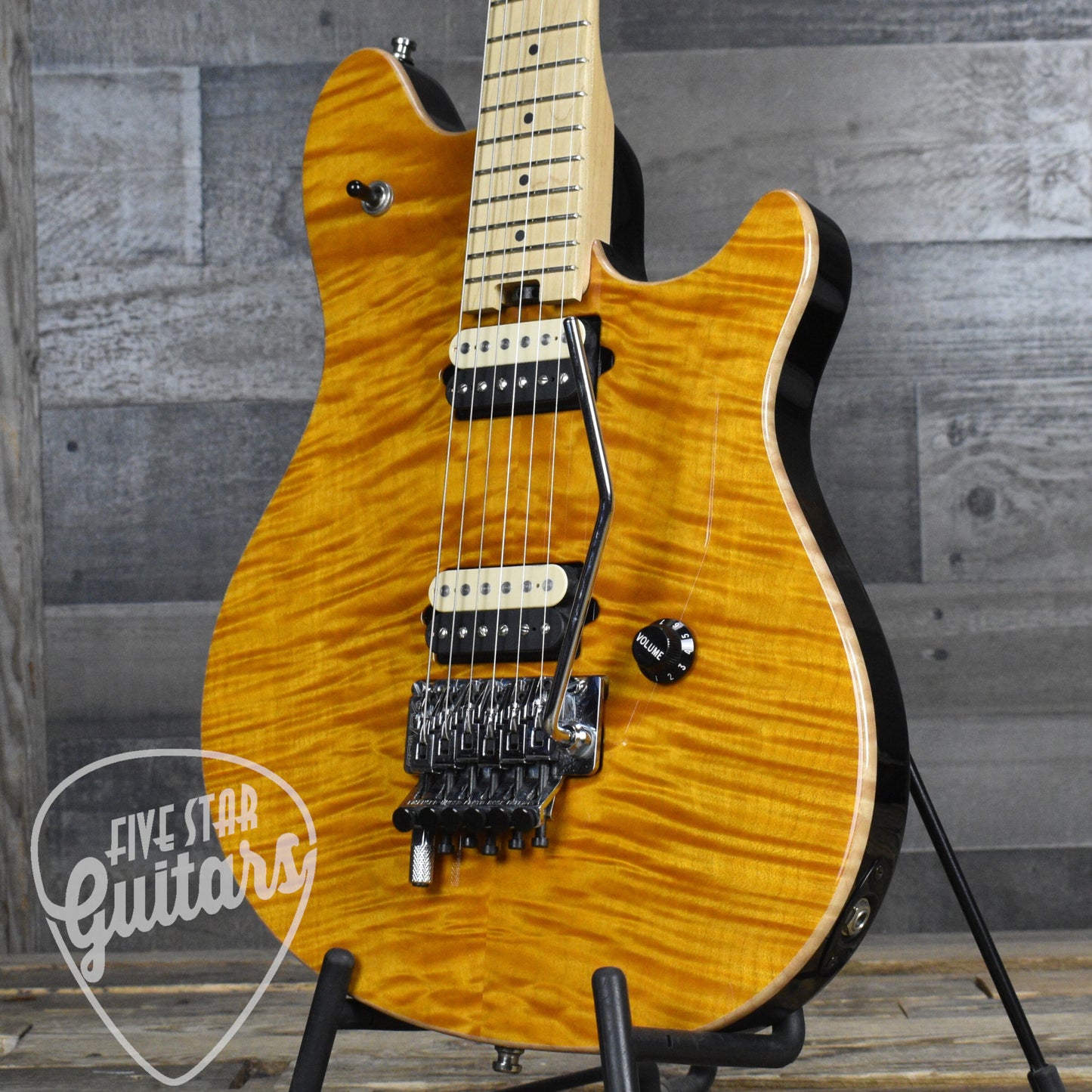 Pre-Owned Peavey EVH Wolfgang Special with Peavey Hard Shell Case