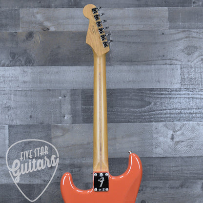 Pre-Owned Player Stratocaster Roasted Neck - Fiesta Red