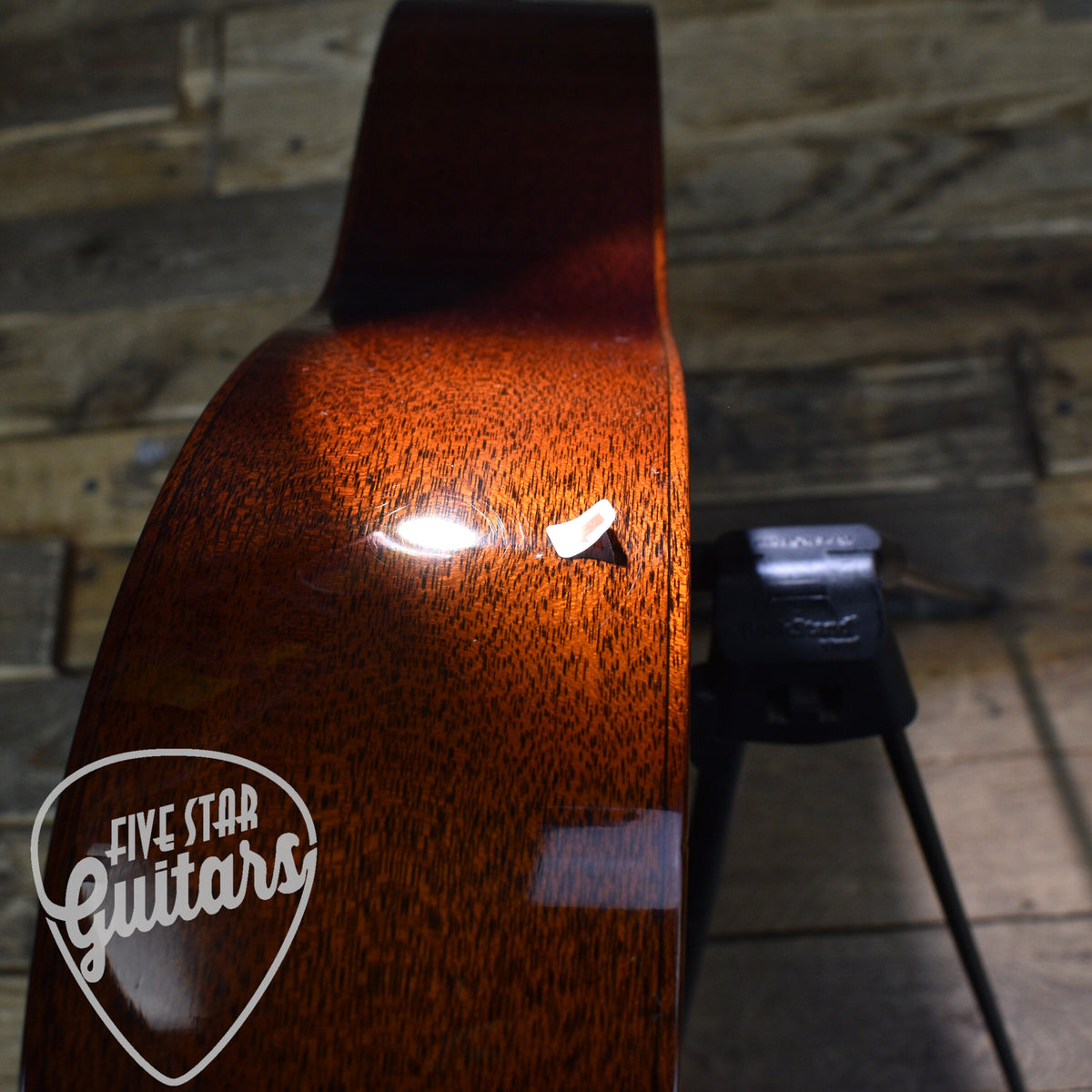 Pre-Owned Santa Cruz 1929-00 - with Hard Shell Case