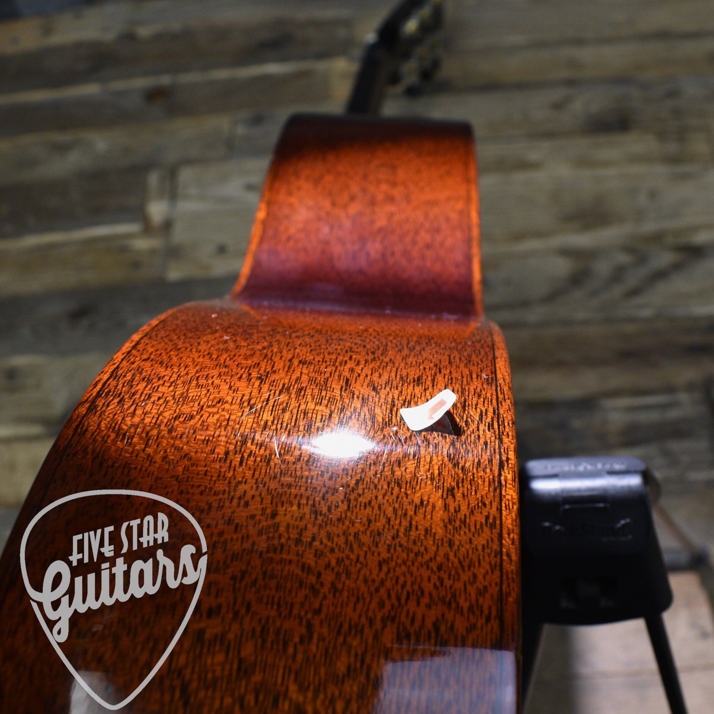 Pre-Owned Santa Cruz 1929-00 - with Hard Shell Case