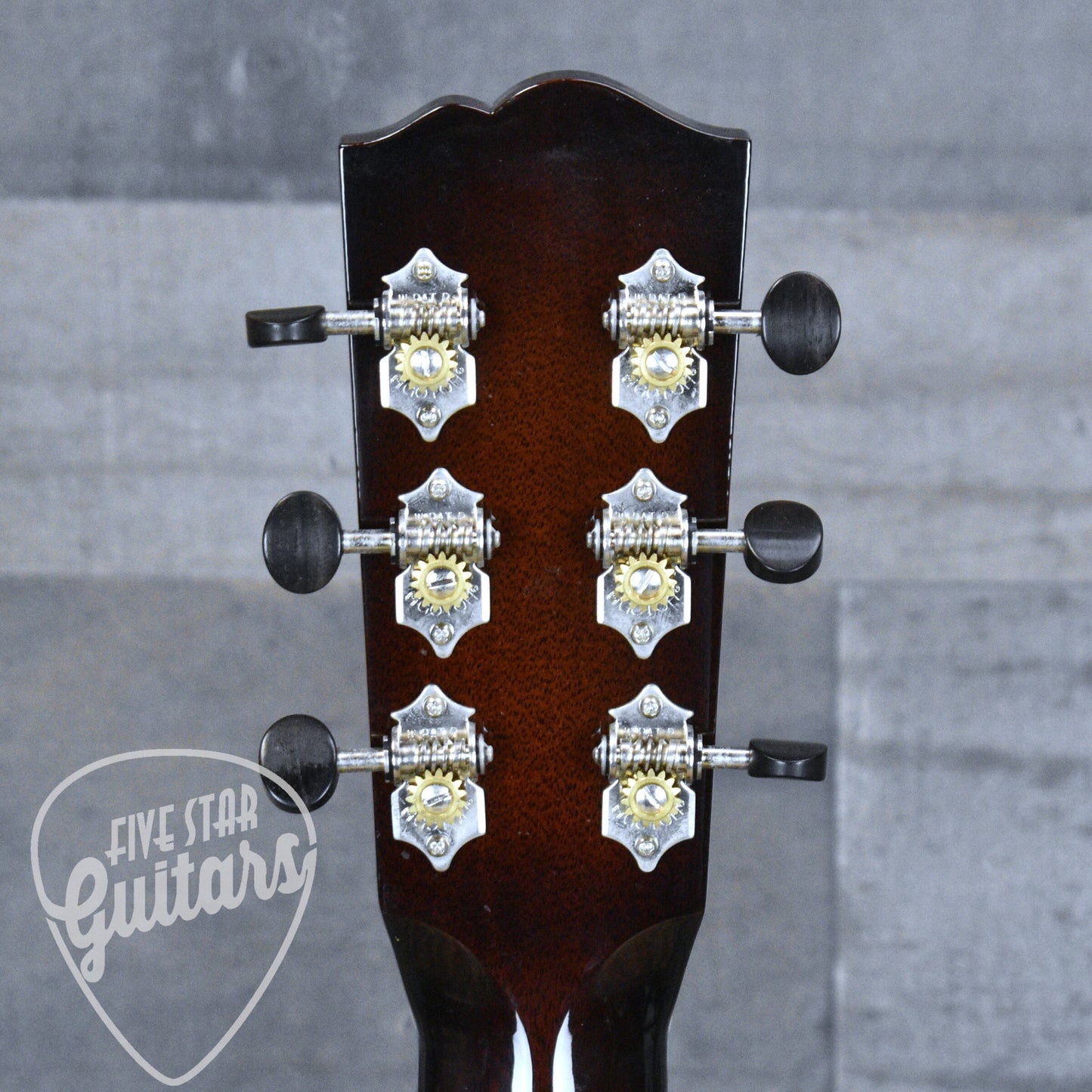 Pre-Owned Santa Cruz 1929-00 - with Hard Shell Case
