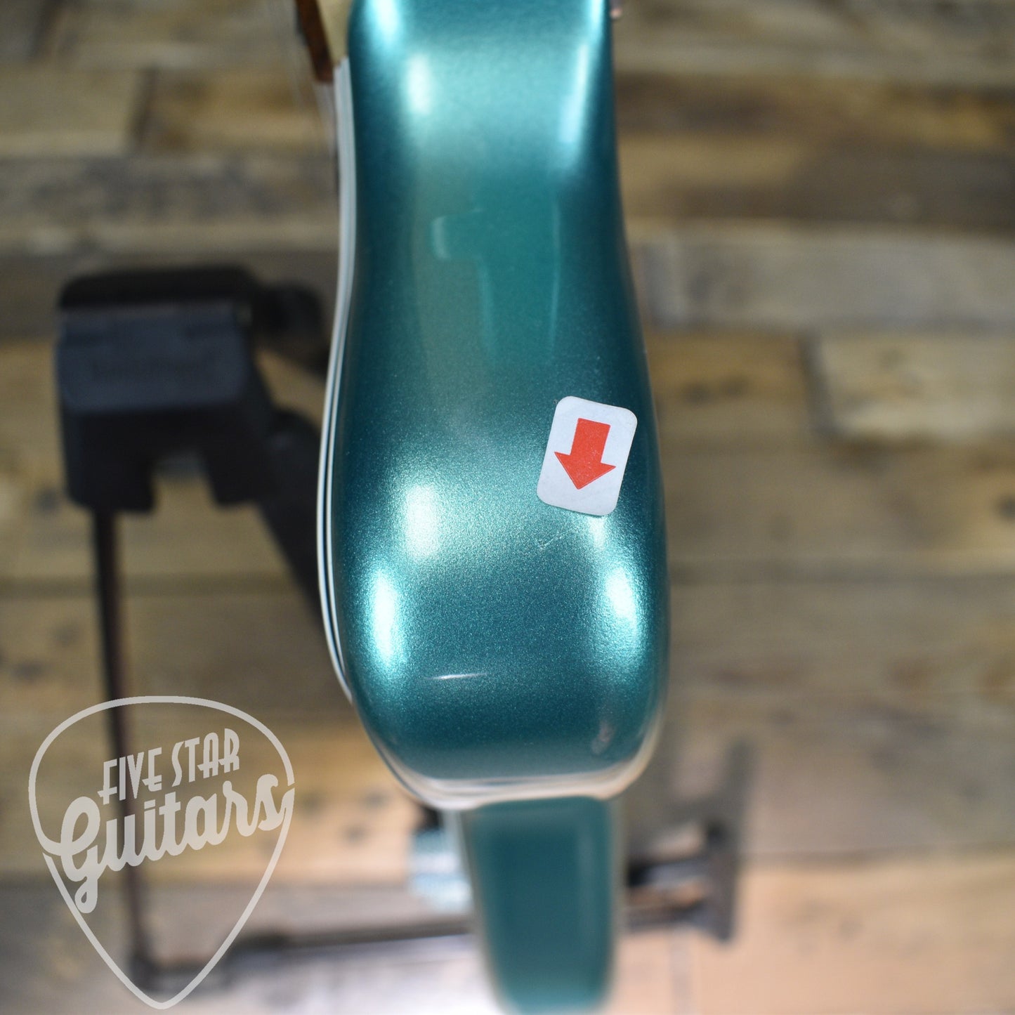 Pre-Owned Squier Paranormal Toronado - Mystic Seafoam Green