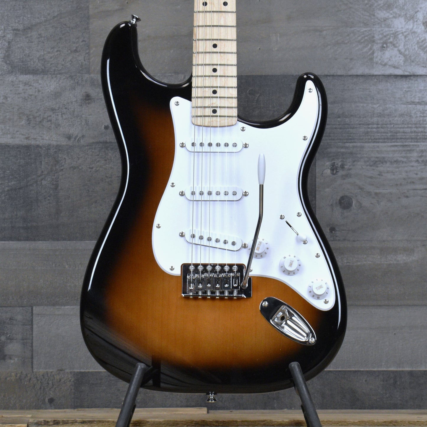 Pre-Owned Squier Sonic Stratocaster - Sunburst