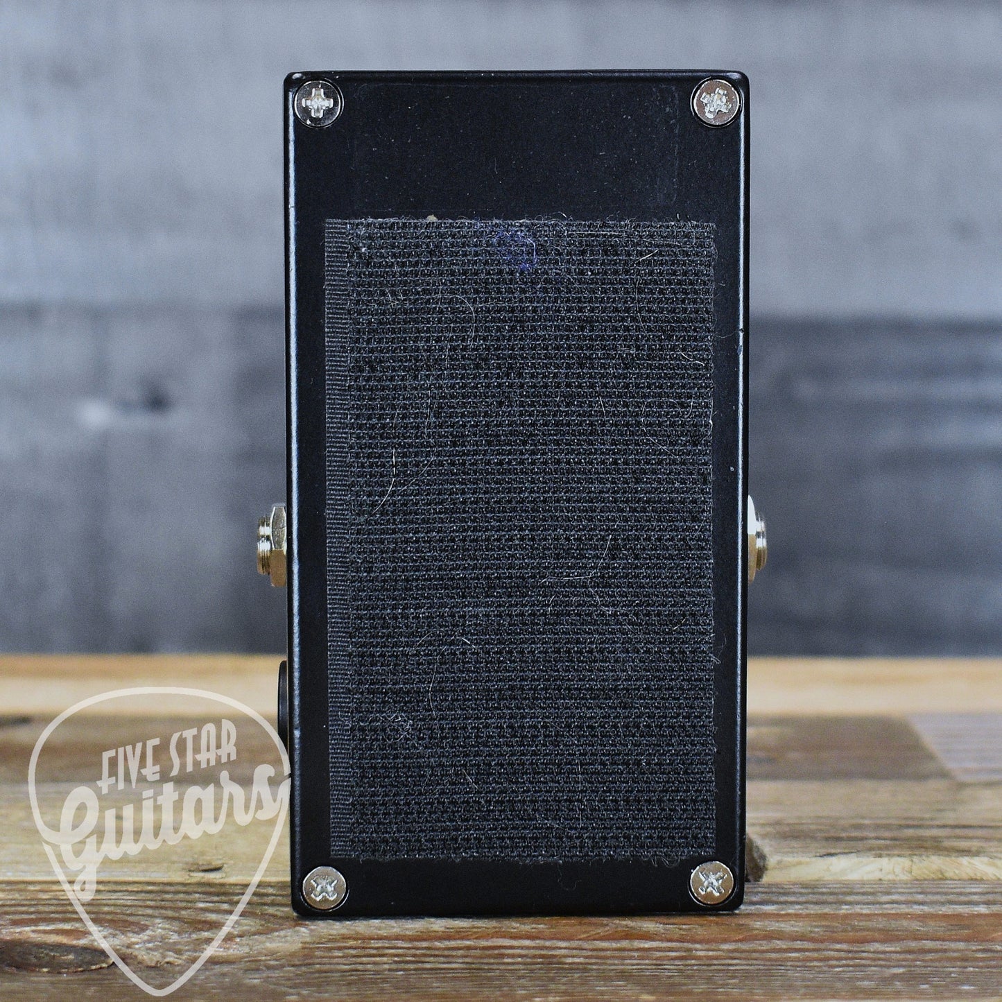 Pre-Owned Stomp Under Foot Astoria