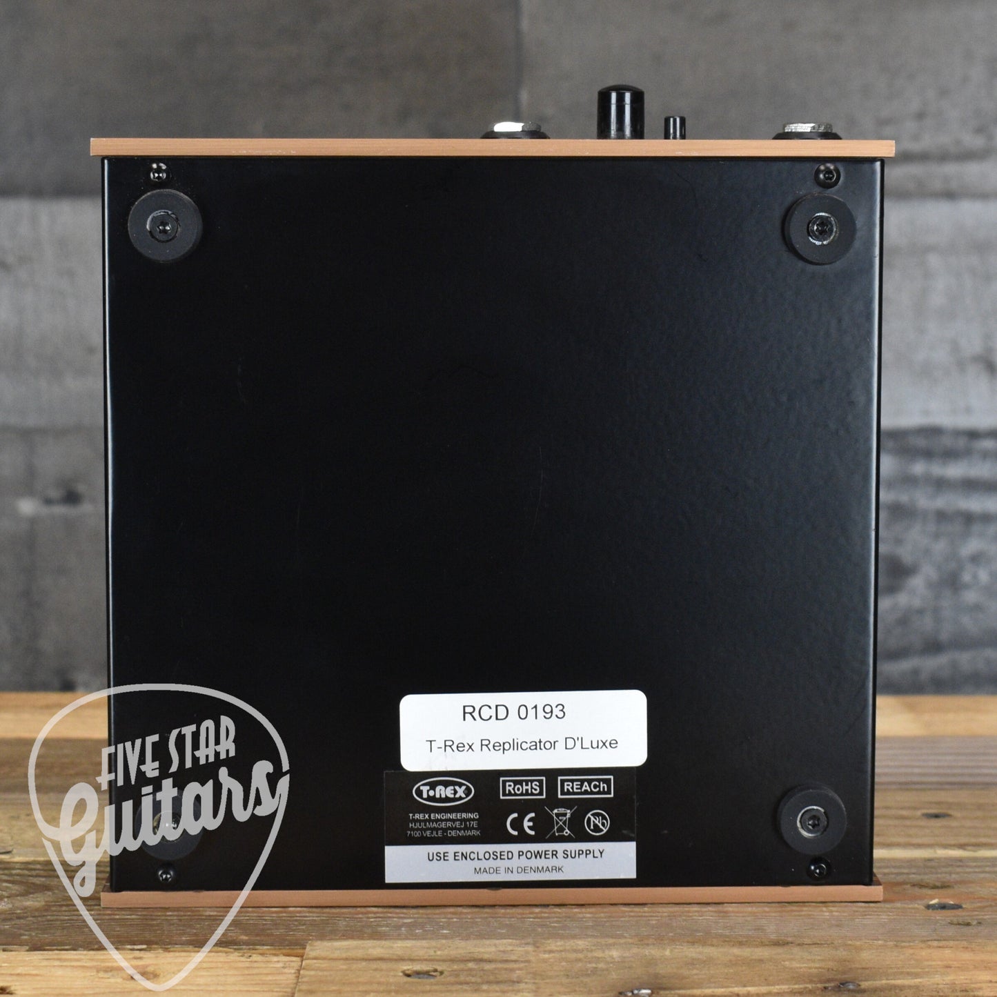 Pre-Owned T Rex Replicator D'Luxe