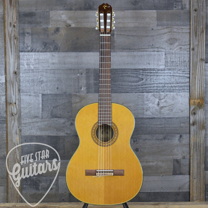 Pre-Owned Takamine C-132S - Natural with Hard Shell Case