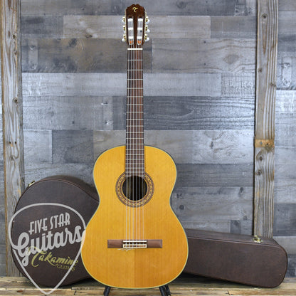 Pre-Owned Takamine C-132S - Natural with Hard Shell Case