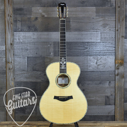 Pre-Owned Taylor 30th Anniversary XXX-KE - Natural with Hardshell Case