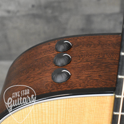 Pre-Owned Taylor 312ce 12-Fret - Natural with Hard Shell Case