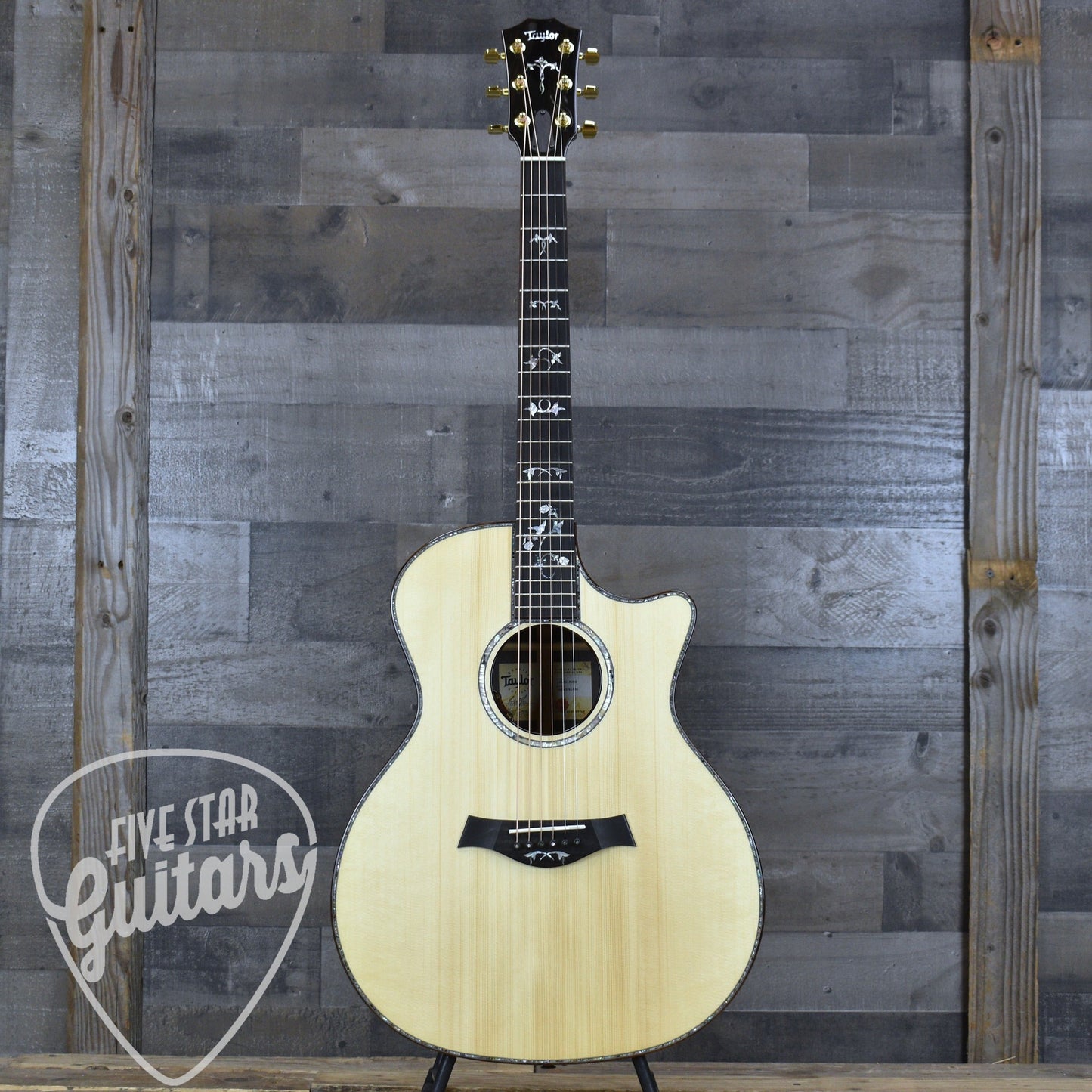 Pre-Owned Taylor Legacy 914ce - Natural with Hard Shell Case