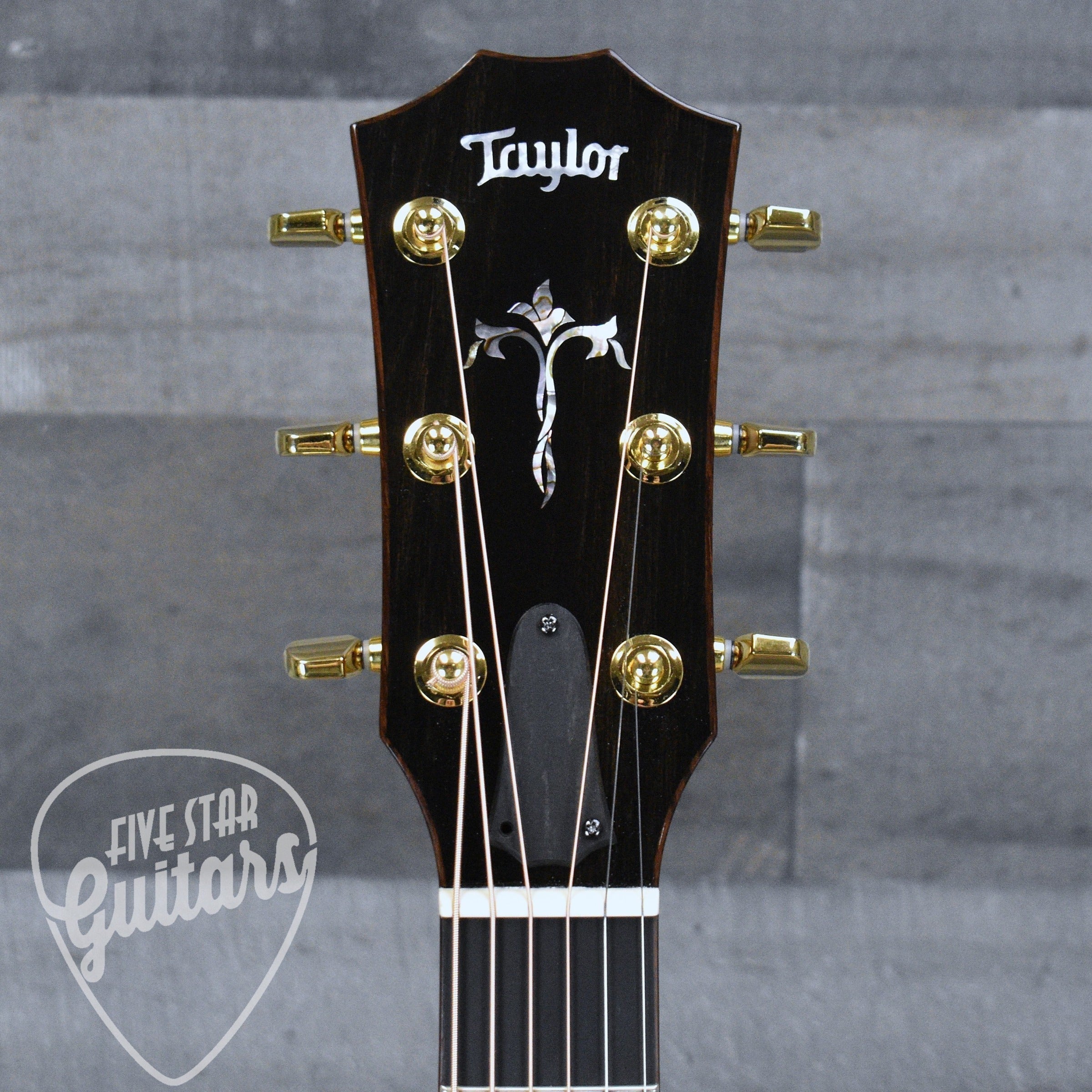 Pre-Owned Taylor Legacy 914ce - Natural with Hard Shell Case