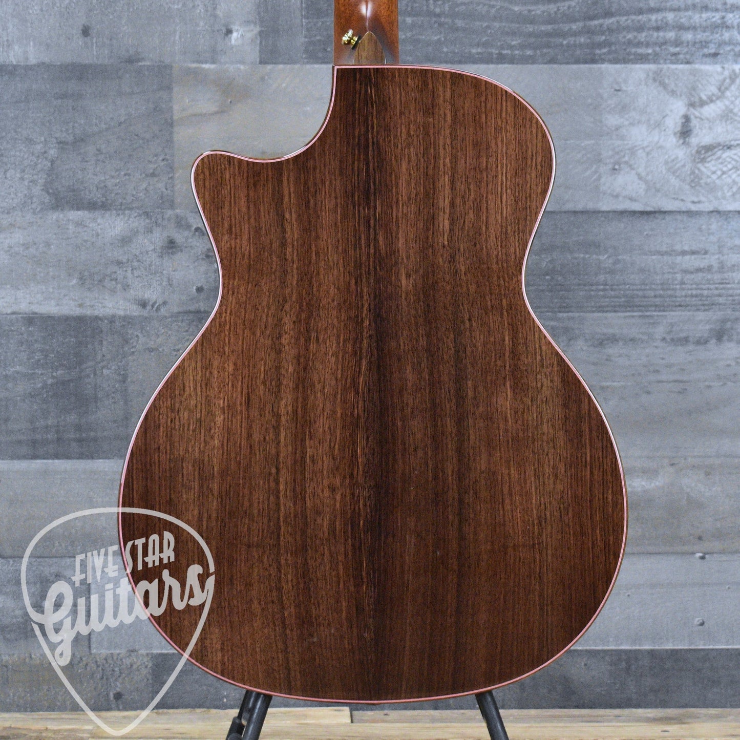 Pre-Owned Taylor Legacy 914ce - Natural with Hard Shell Case