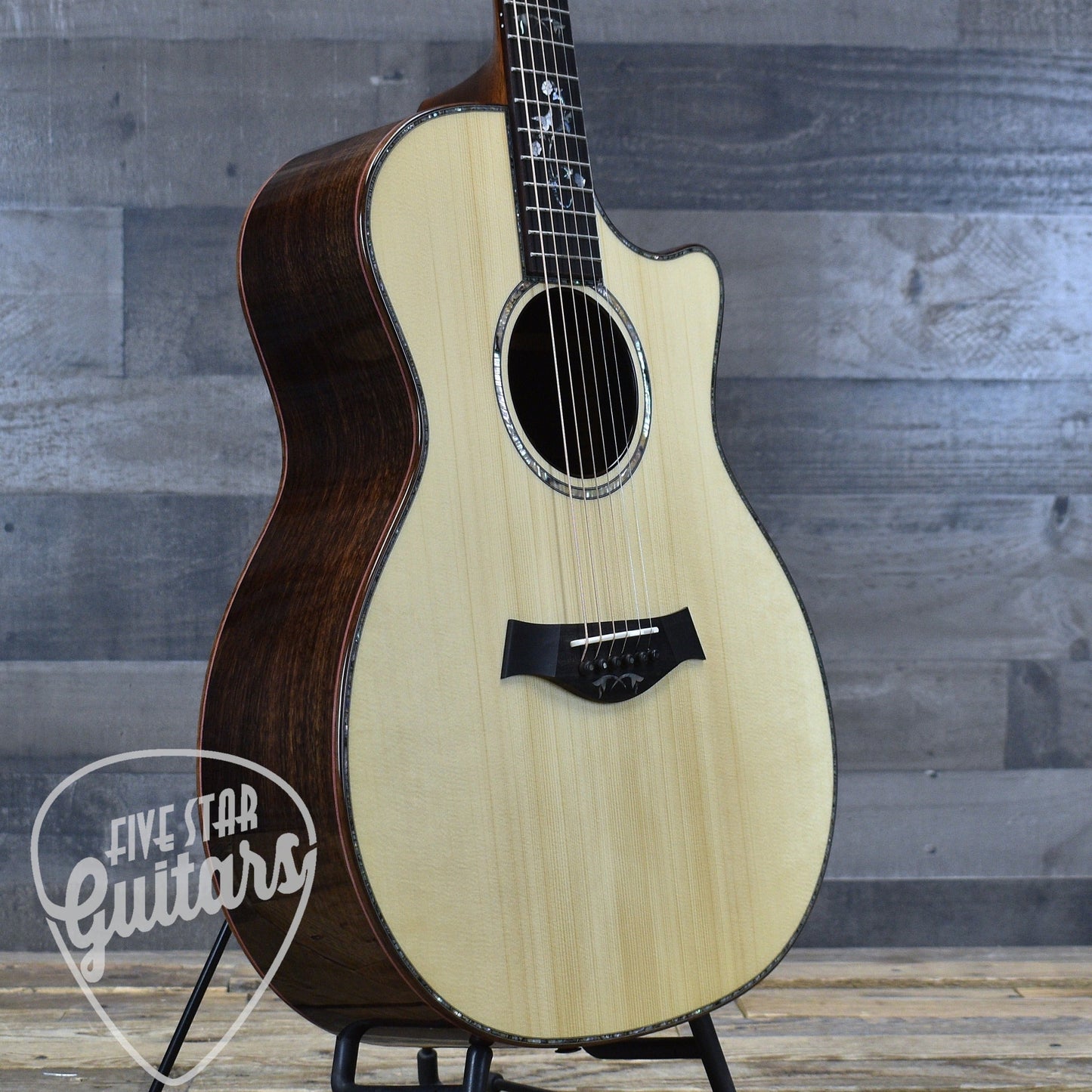 Pre-Owned Taylor Legacy 914ce - Natural with Hard Shell Case