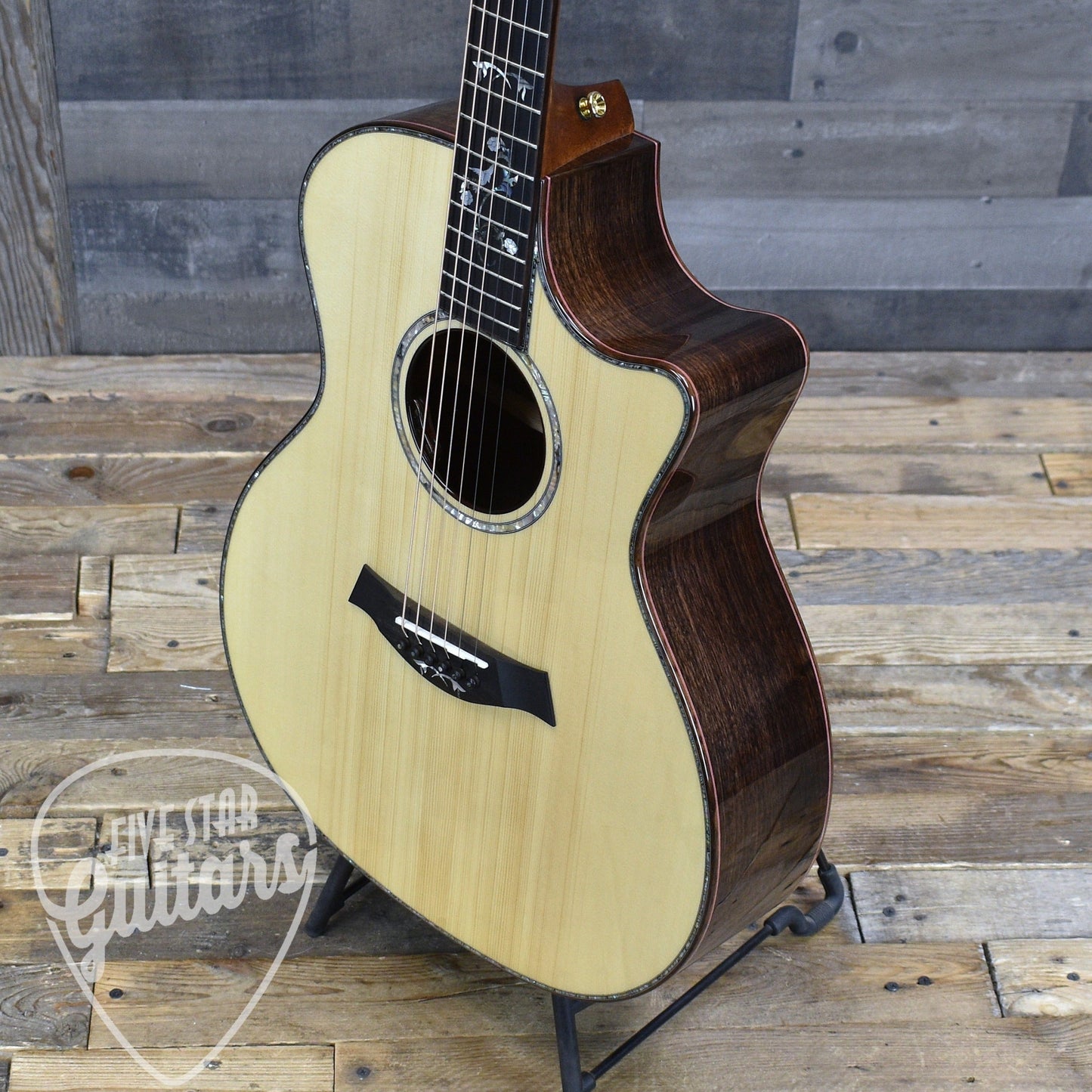 Pre-Owned Taylor Legacy 914ce - Natural with Hard Shell Case