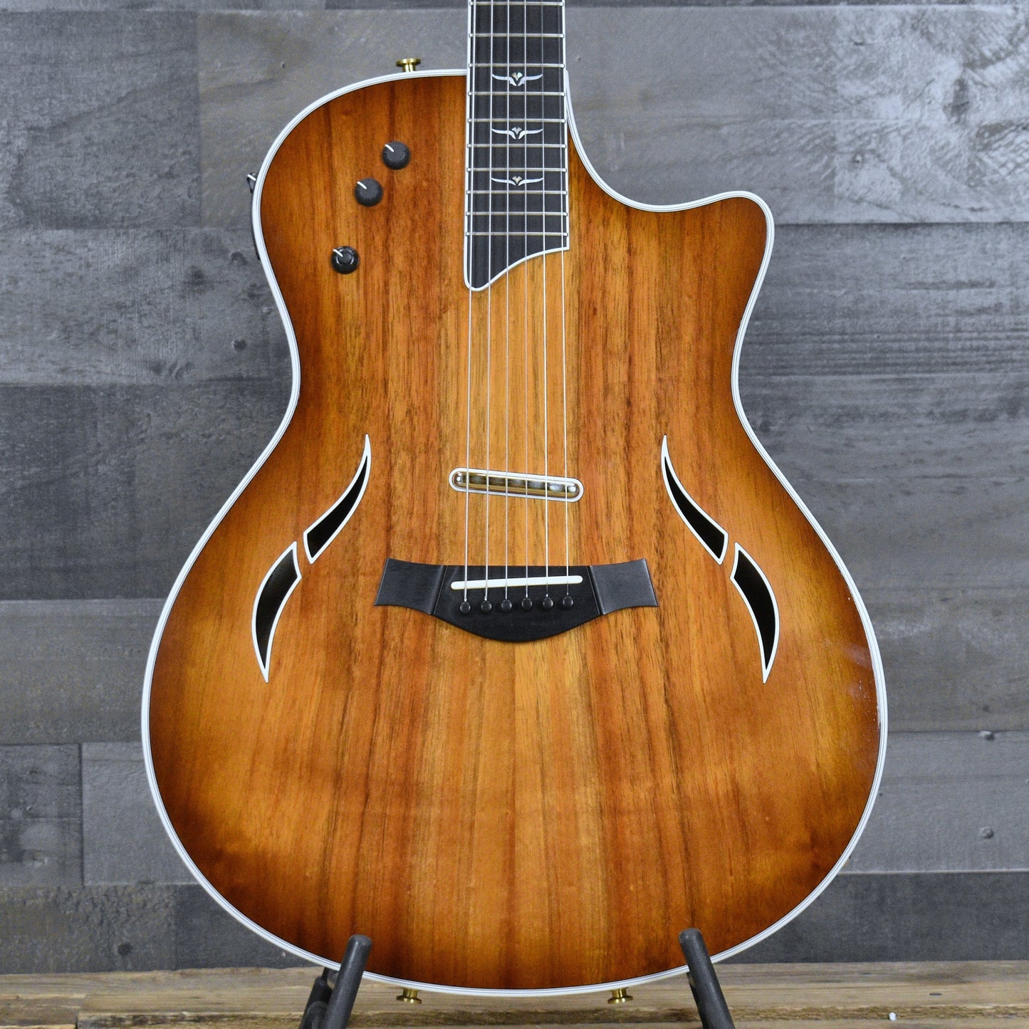 Pre-Owned Taylor T5-C2 Custom Koa - Edgeburst with Hard Case