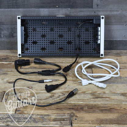 Pre-Owned Temple Audio Solo 18 Pedalboard with Temple Audio XLR MOD, Temple Audio 4X MOD and Flight Case