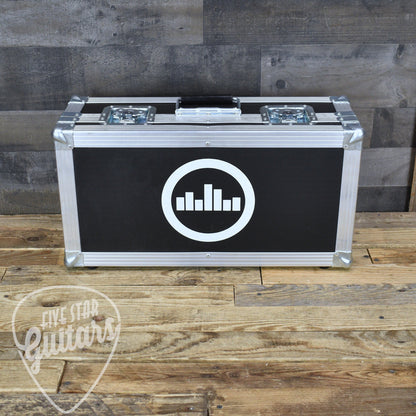 Pre-Owned Temple Audio Solo 18 Pedalboard with Temple Audio XLR MOD, Temple Audio 4X MOD and Flight Case