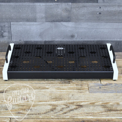 Pre-Owned Temple Audio Solo 18 Pedalboard with Temple Audio XLR MOD, Temple Audio 4X MOD and Flight Case