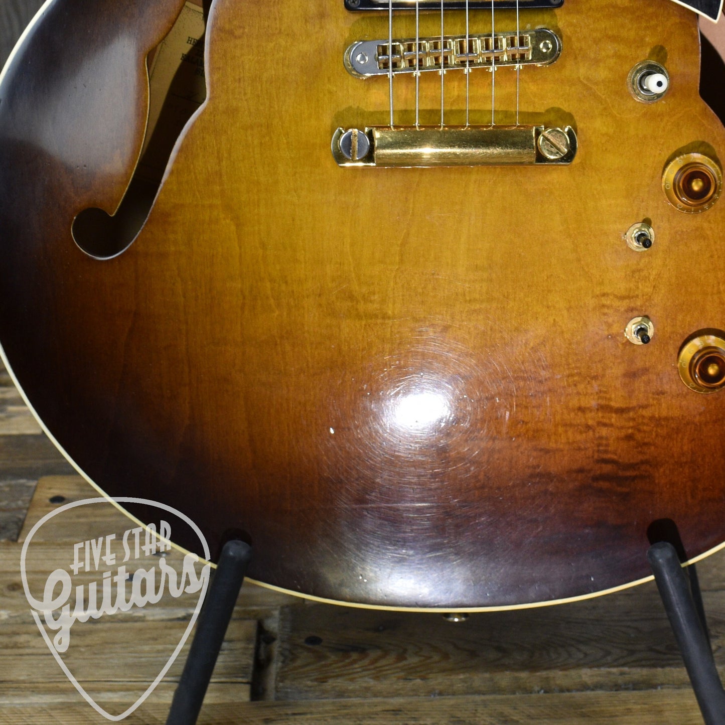 Pre-Owned The Heritage H535 Old Style Sunburst with Hardshell Case