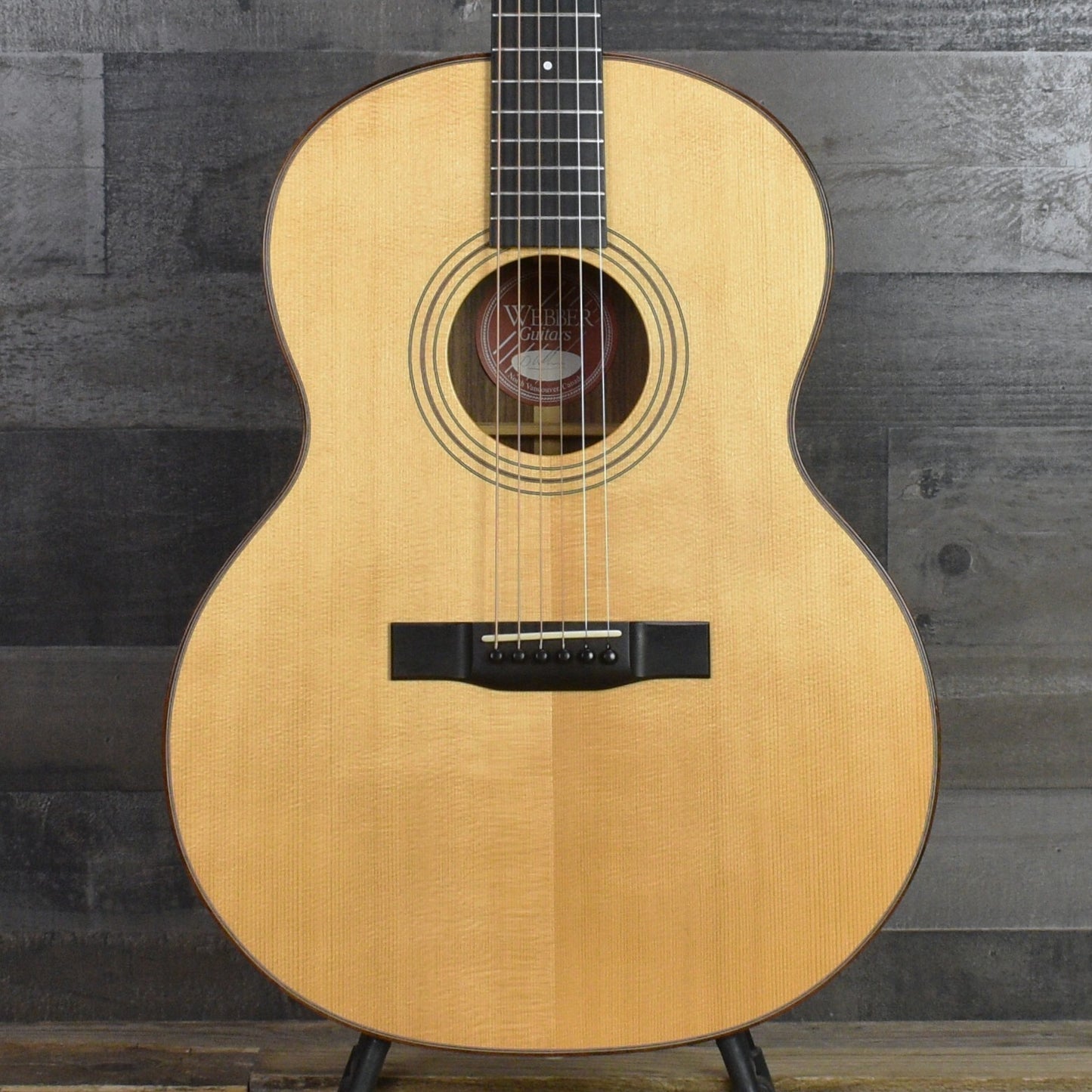 Pre-Owned Webber Roundbody with Hard Shell Case