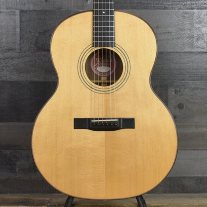 Pre-Owned Webber Roundbody with Hard Shell Case